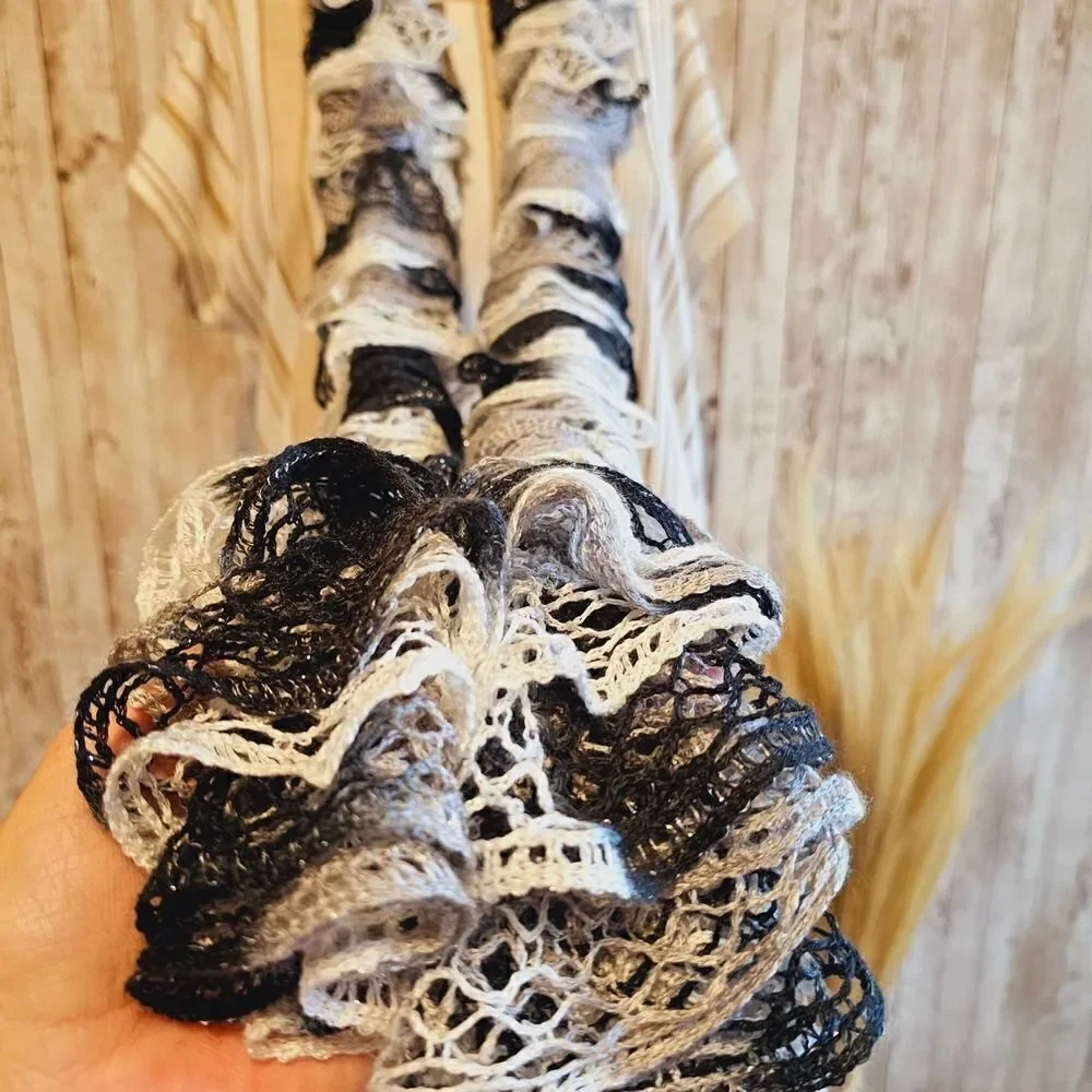 Women's scarf